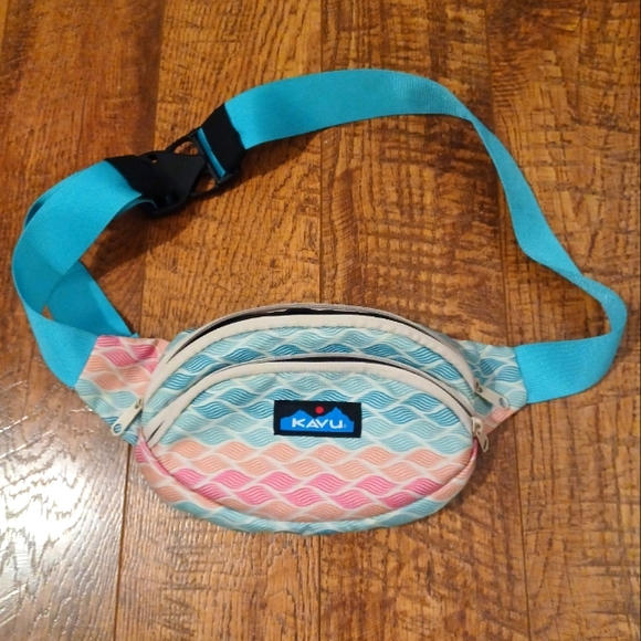 Kavu Handbags - Kavu Crossbody Bag / Fanny Pack Teal Pink Beige